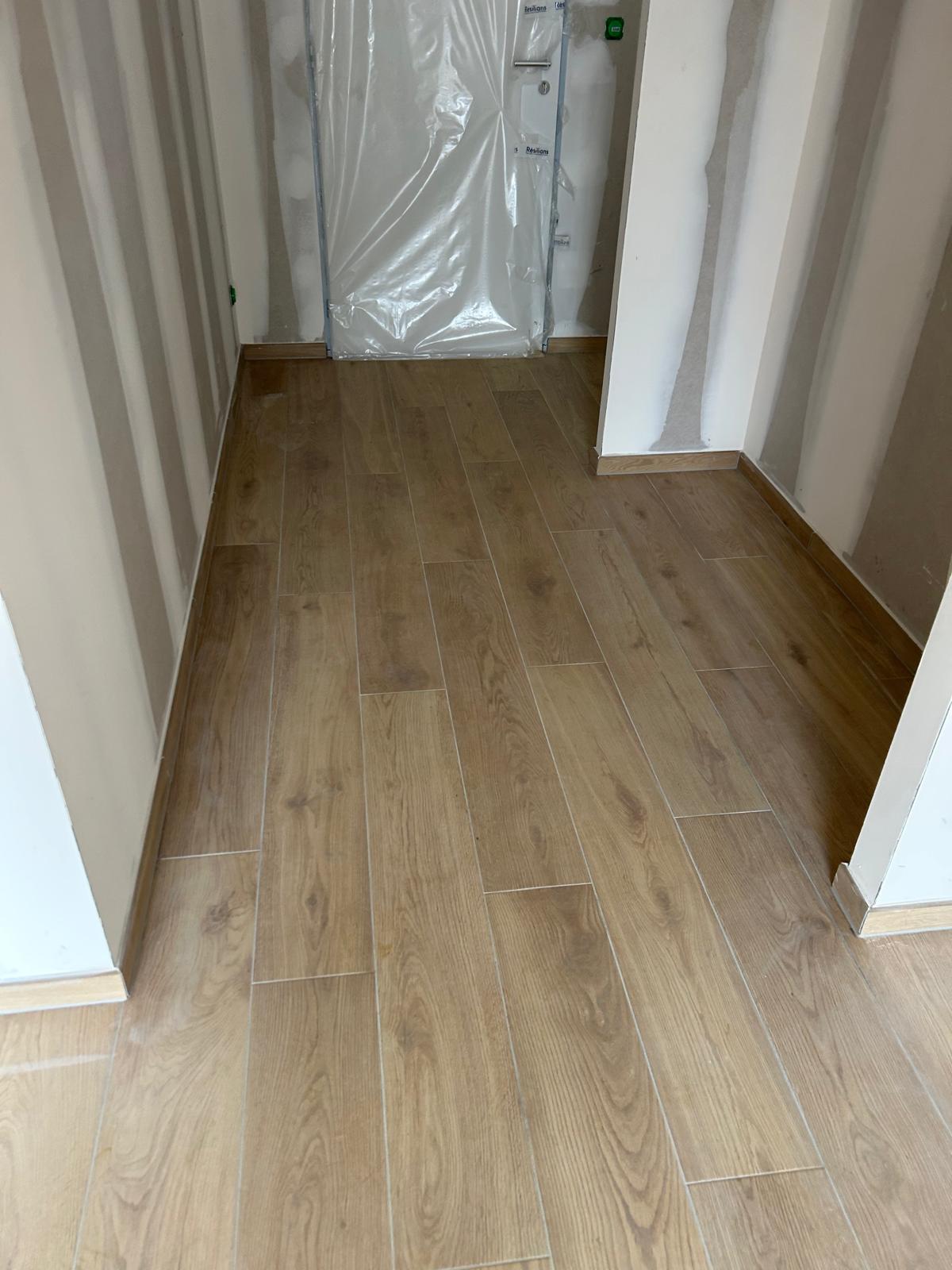 Carrelage imitation parquet à Marly - Photo 3